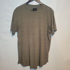 Goodlife Tri-Blend Scallop Men’s Short-Sleeve Crewneck Olive T-Shirt